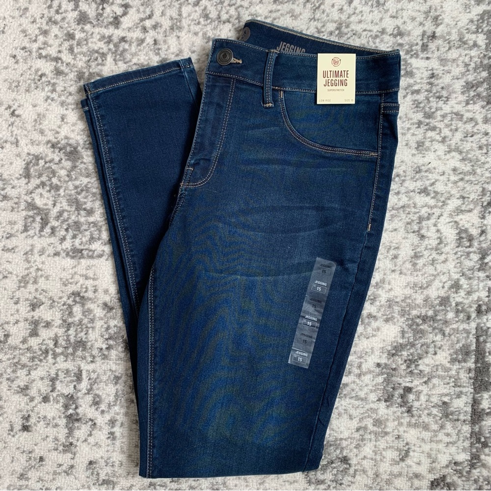 Juniors SO Ultimate Low Rise Size 15 Jeggings NWT